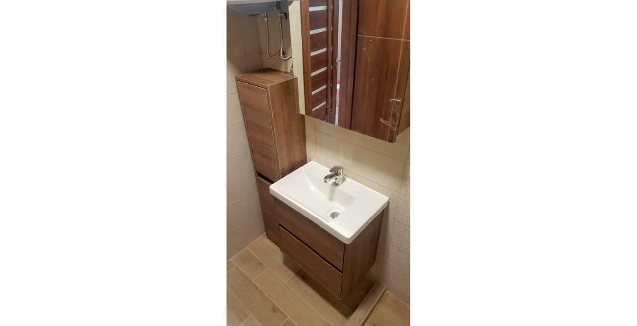 Monika Apartment Тиват Екстер'єр фото